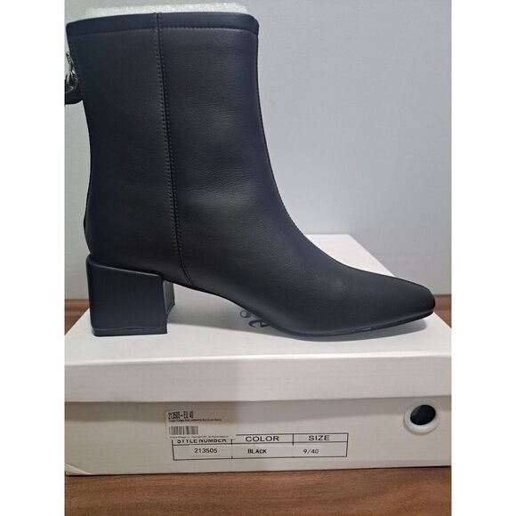 Unique Vintage Shoes - Unique Vintage Booties Women's Size 10 Black Faux Leather‎ 1960's Sintra Boots
